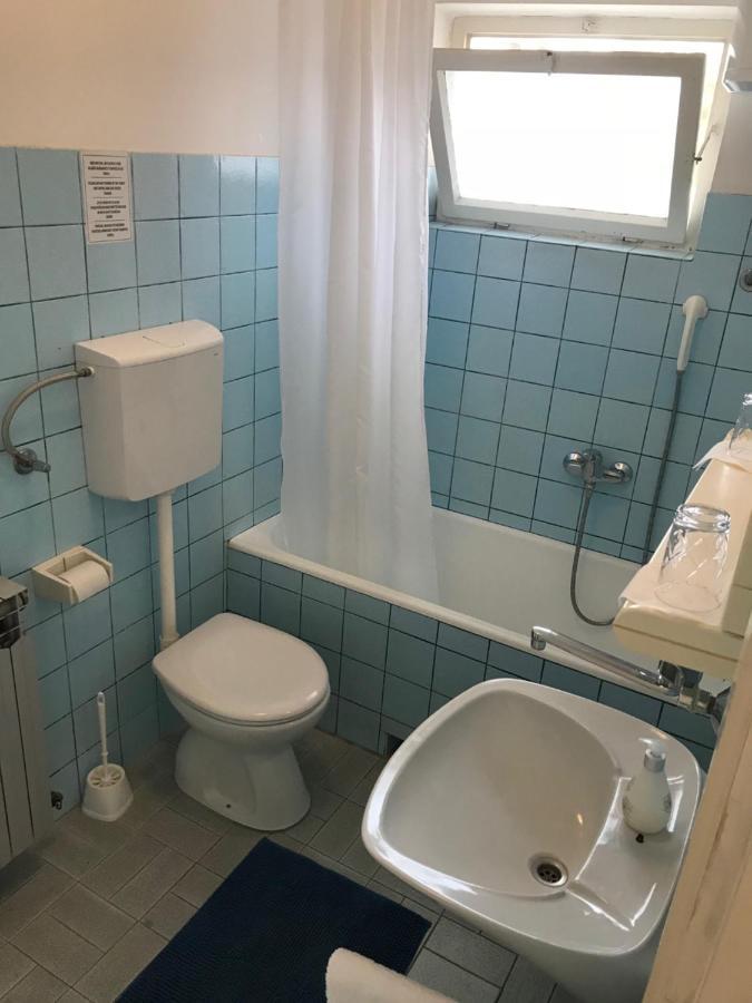 Apartment & Rooms Riva فوديس المظهر الخارجي الصورة