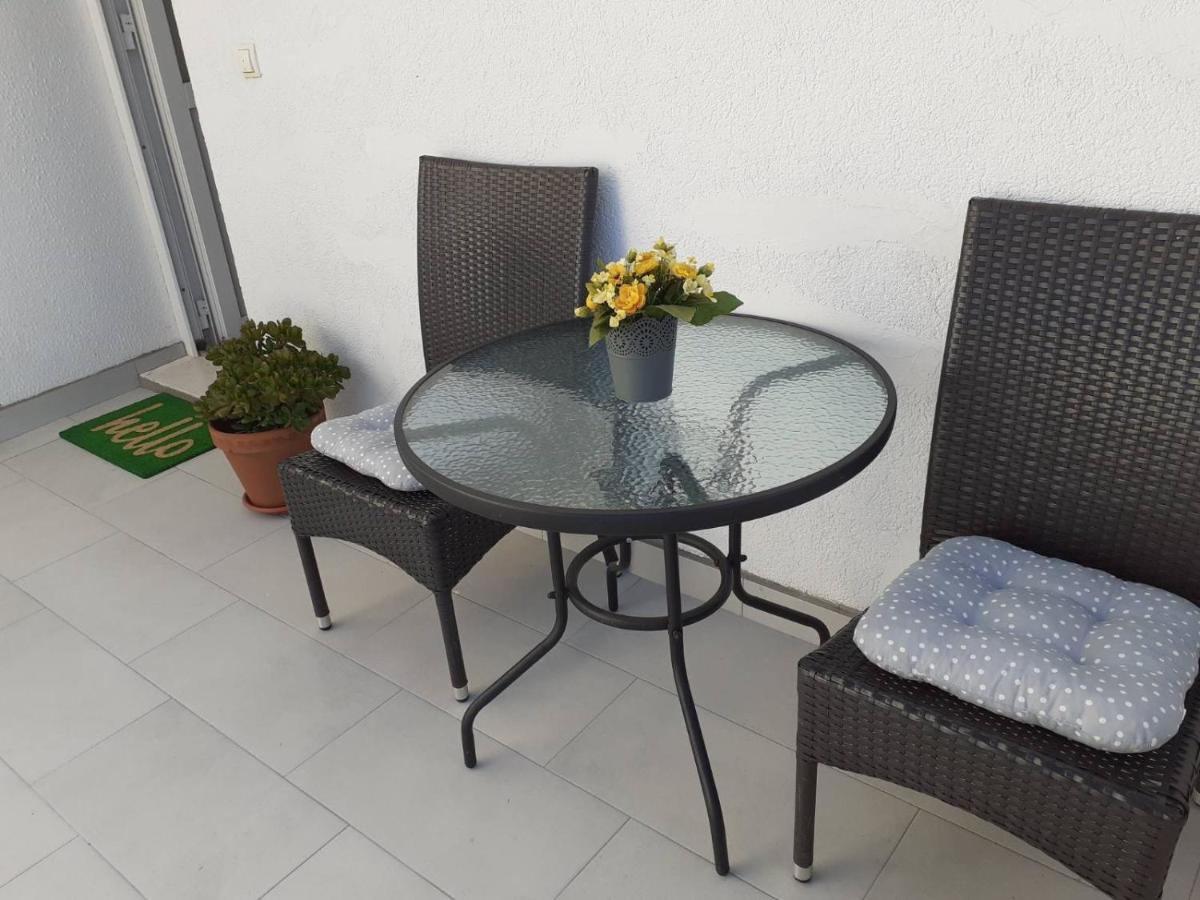 Apartment & Rooms Riva فوديس المظهر الخارجي الصورة