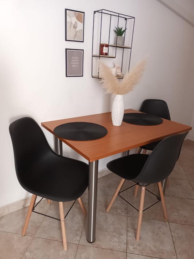 Apartment & Rooms Riva فوديس المظهر الخارجي الصورة
